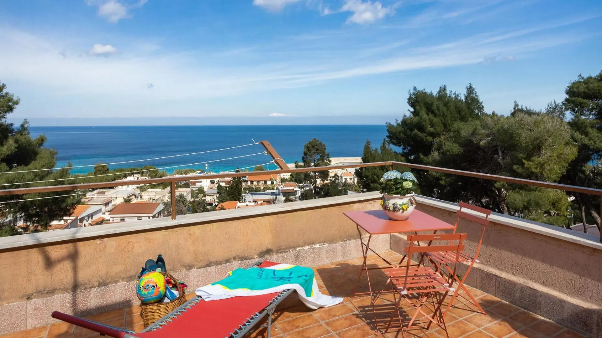 Villa Nel Verde Sul Mare, Mondello, Palermo