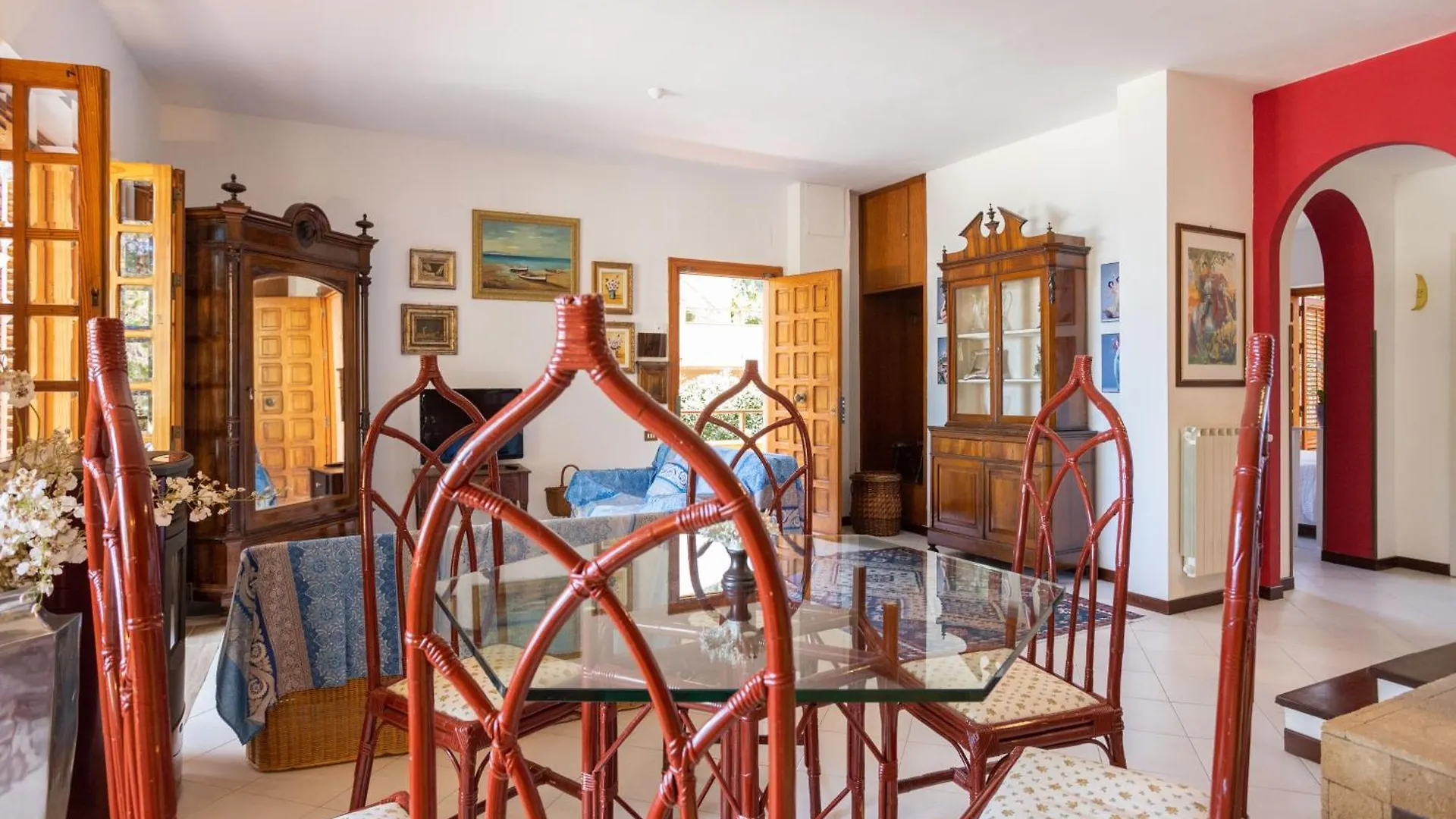 Villa Nel Verde Sul Mare, Mondello, Palermo Italy